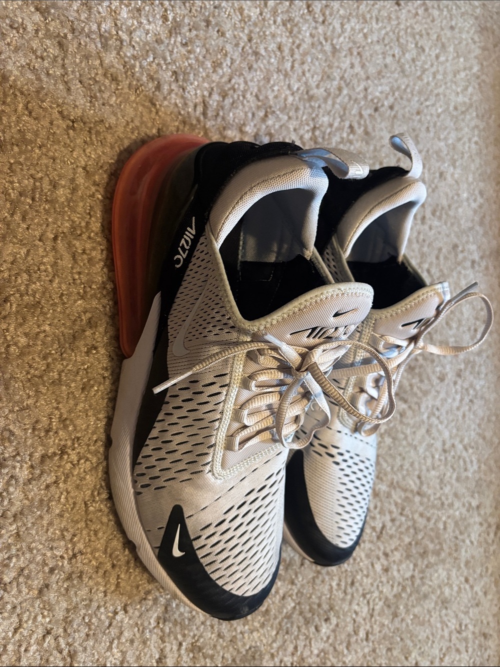 Nike Air Max 270 White Black with pink heel